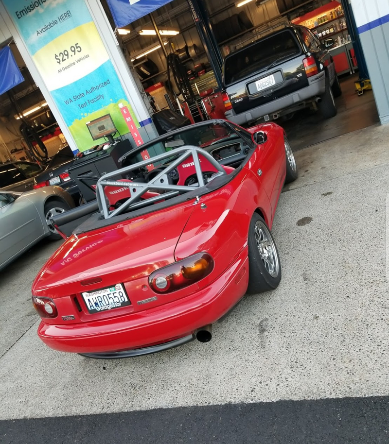 Does that look like 25 year old paint on a Mazda with 350 000 miles that’s hooned* regularly?